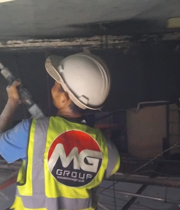 Grouting Area UG Depan Toko Mother Care - Suparmall Karawaci
